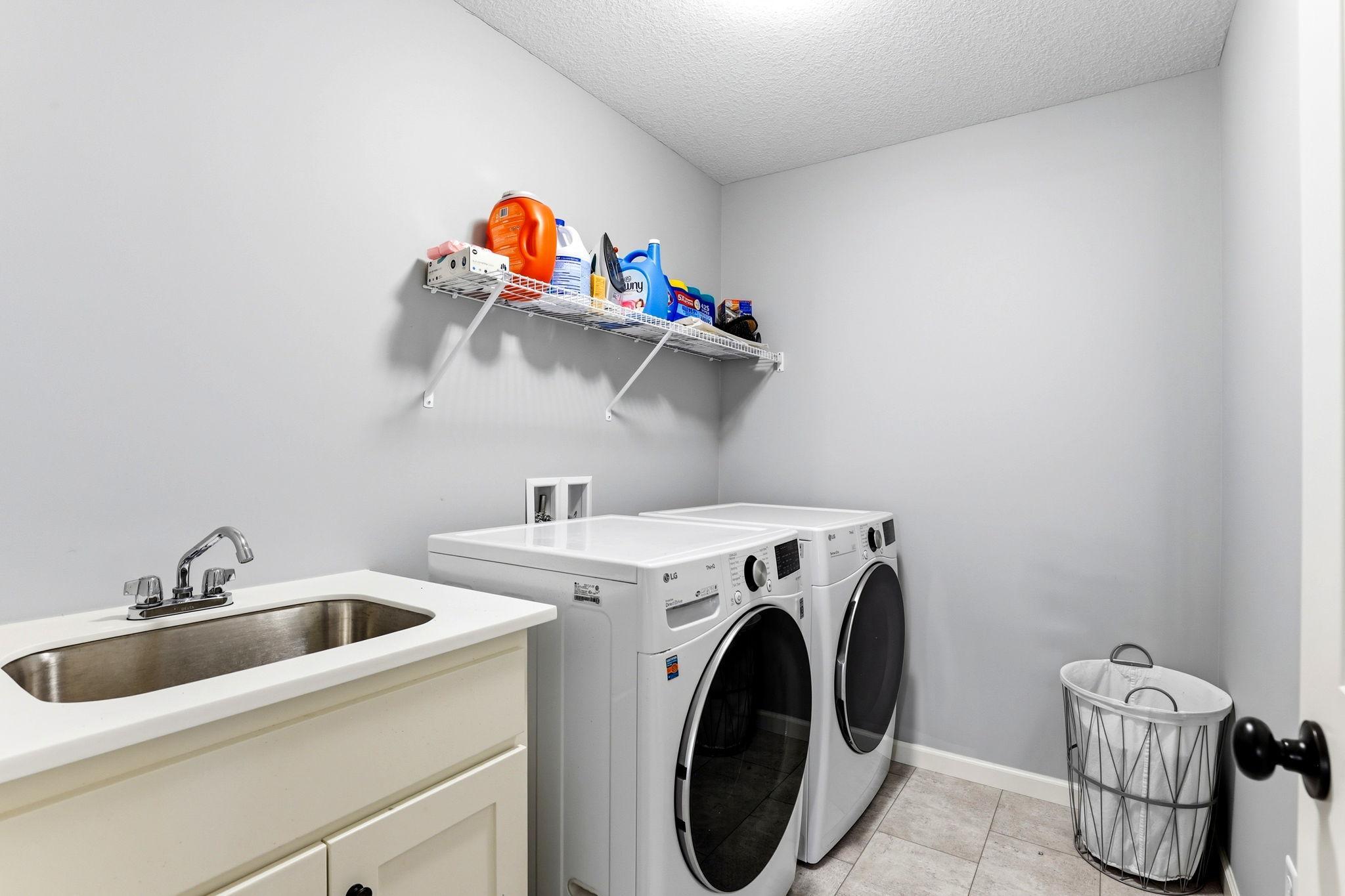 31-web-or-mls-15197-Snowy-Owl-St-NW-31.jpg