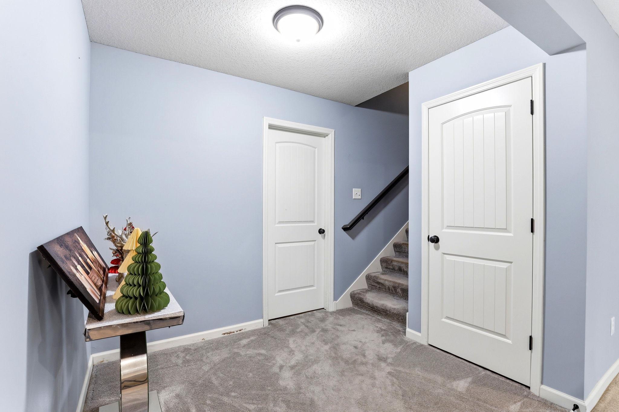 34-web-or-mls-15197-Snowy-Owl-St-NW-34.jpg