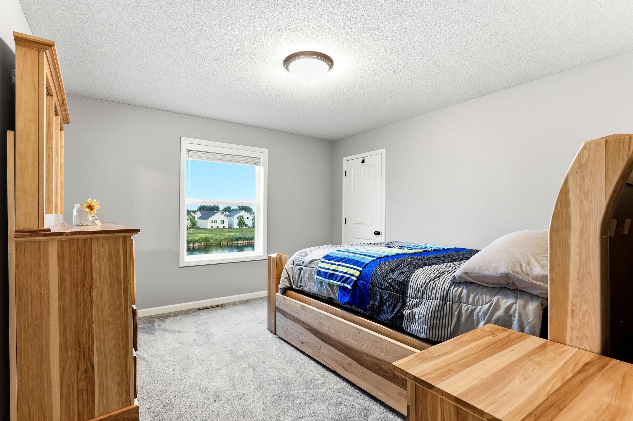 25-web-or-mls-15197-Snowy-Owl-St-NW-19.jpg