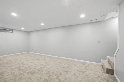 2810 26th Street NW, Rochester, MN 55901