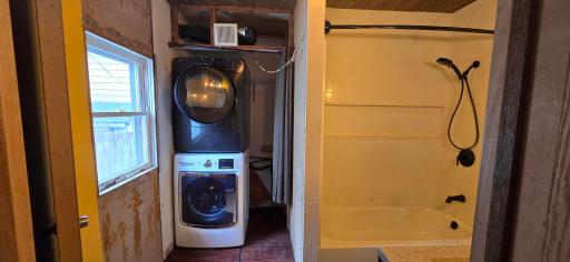 12 Bathroom 2.jpg