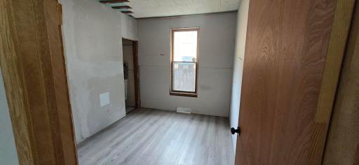 10 Bedroom.jpg
