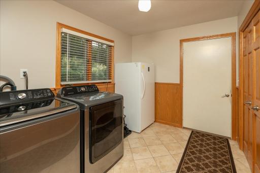 19-19-Laundry.jpg