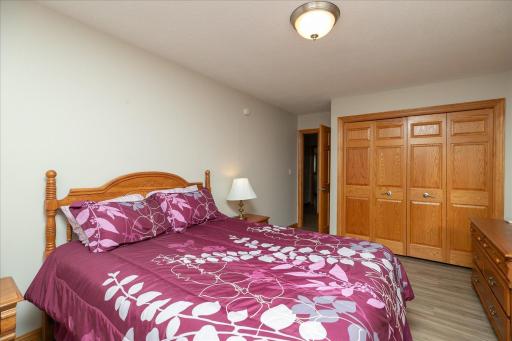 25-25-Bedroom 3.jpg