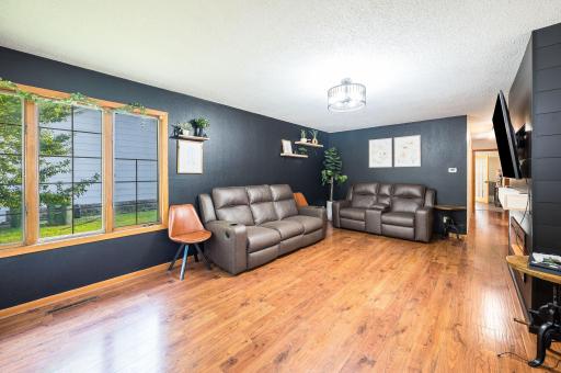 808 7th Street S, Saint James, MN 56081