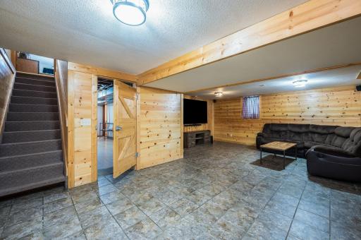 808 7th Street S, Saint James, MN 56081
