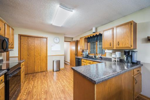 808 7th Street S, Saint James, MN 56081