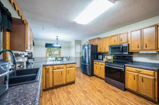808 7th Street S, Saint James, MN 56081