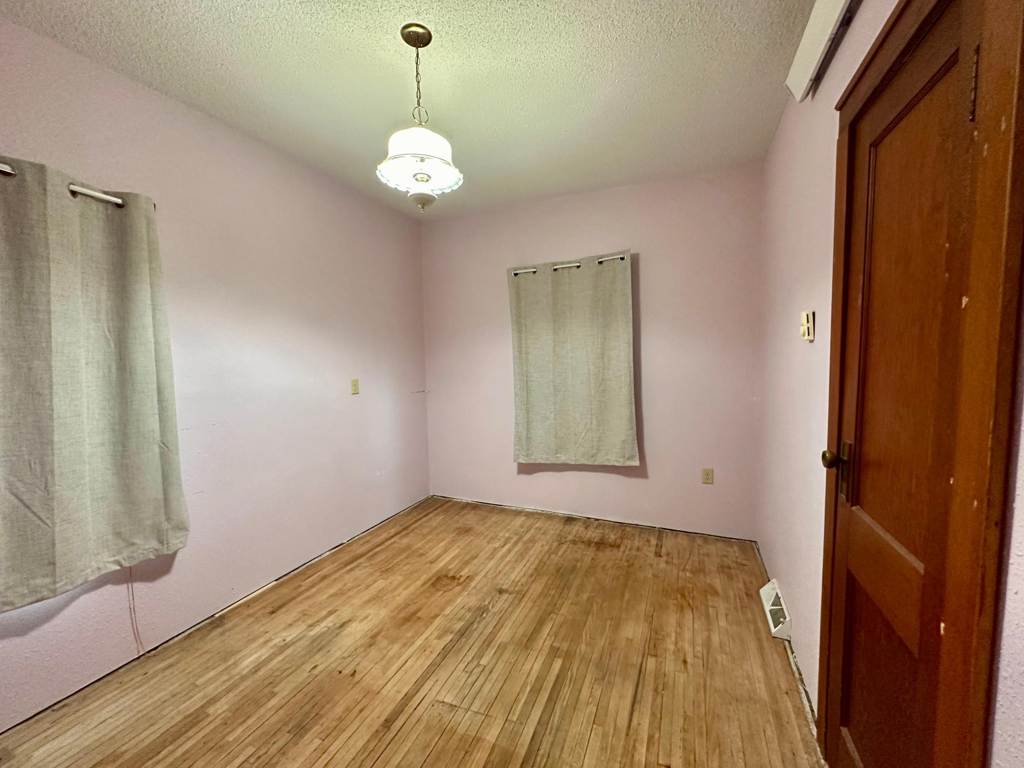 Main Floor 2nd Bedroom