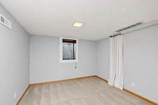 Lower bedroom