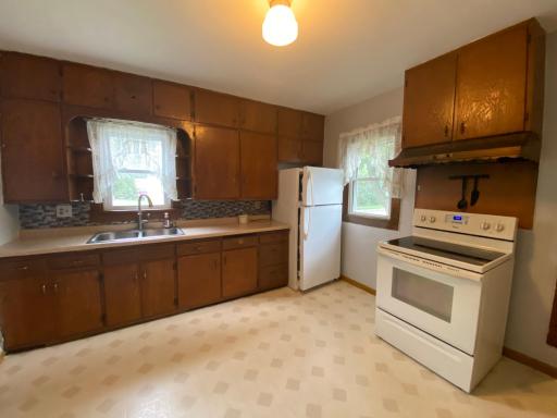 1224 Frank Hall Drive, Albert Lea, MN 56007