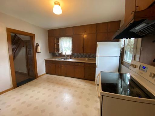 1224 Frank Hall Drive, Albert Lea, MN 56007