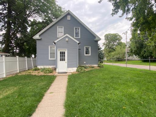 1224 Frank Hall Drive, Albert Lea, MN 56007
