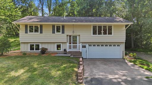 Photo for 9405 Fox Valley Drive, Corcoran, MN 55340 - listing #7126890 9405 Fox Valley Drive, Corcoran, MN 55340