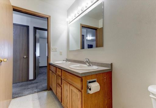 408 18th Avenue E, Menomonie, WI 54751