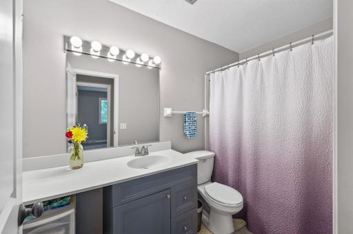 459 Mailand Court S, Maplewood, MN 55119