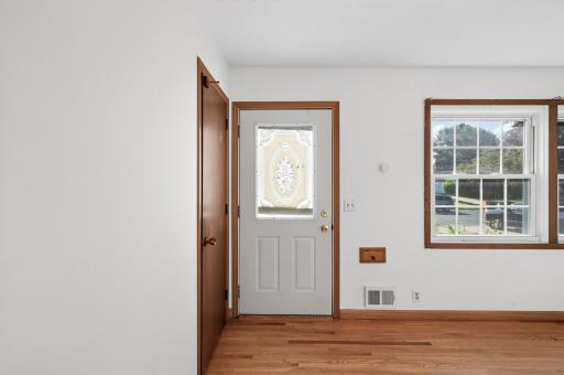 Front Entry/Upper Living Room