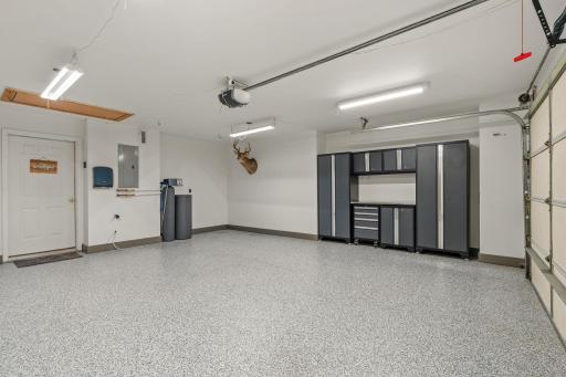Yes! This garage is fantastic!!