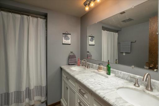 34-34-Bathroom.jpg