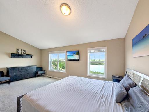 Spacious and peaceful.