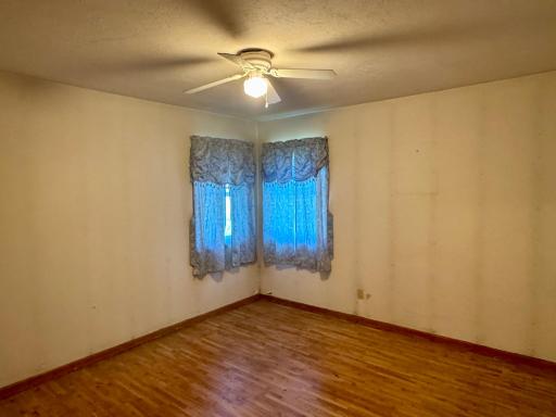 906 W Walnut Avenue, Olivia, MN 56277