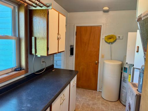 906 W Walnut Avenue, Olivia, MN 56277