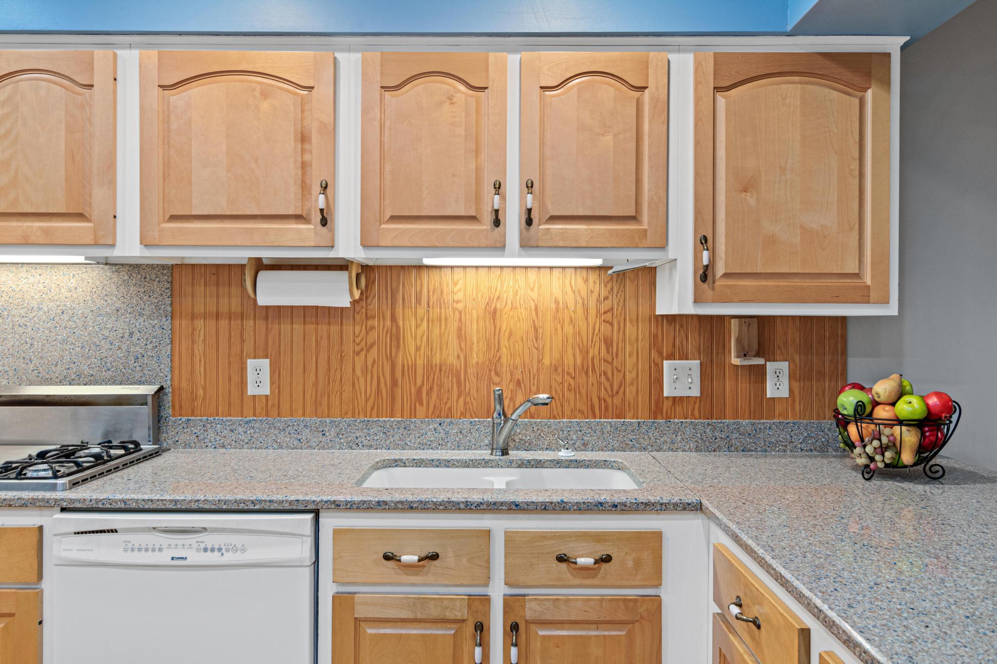 18 Anemone Cir-14.jpg