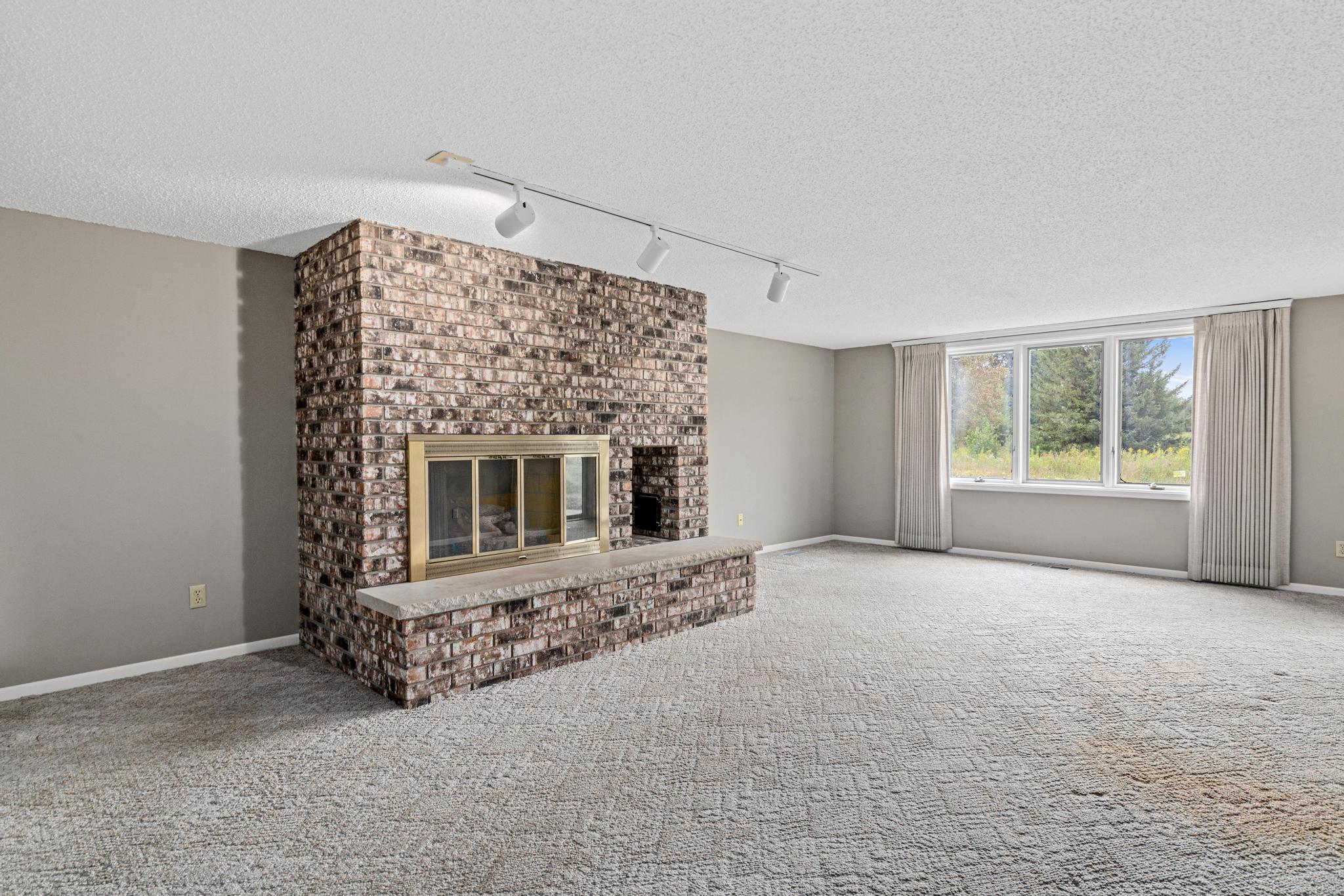 18 Anemone Cir-24.jpg