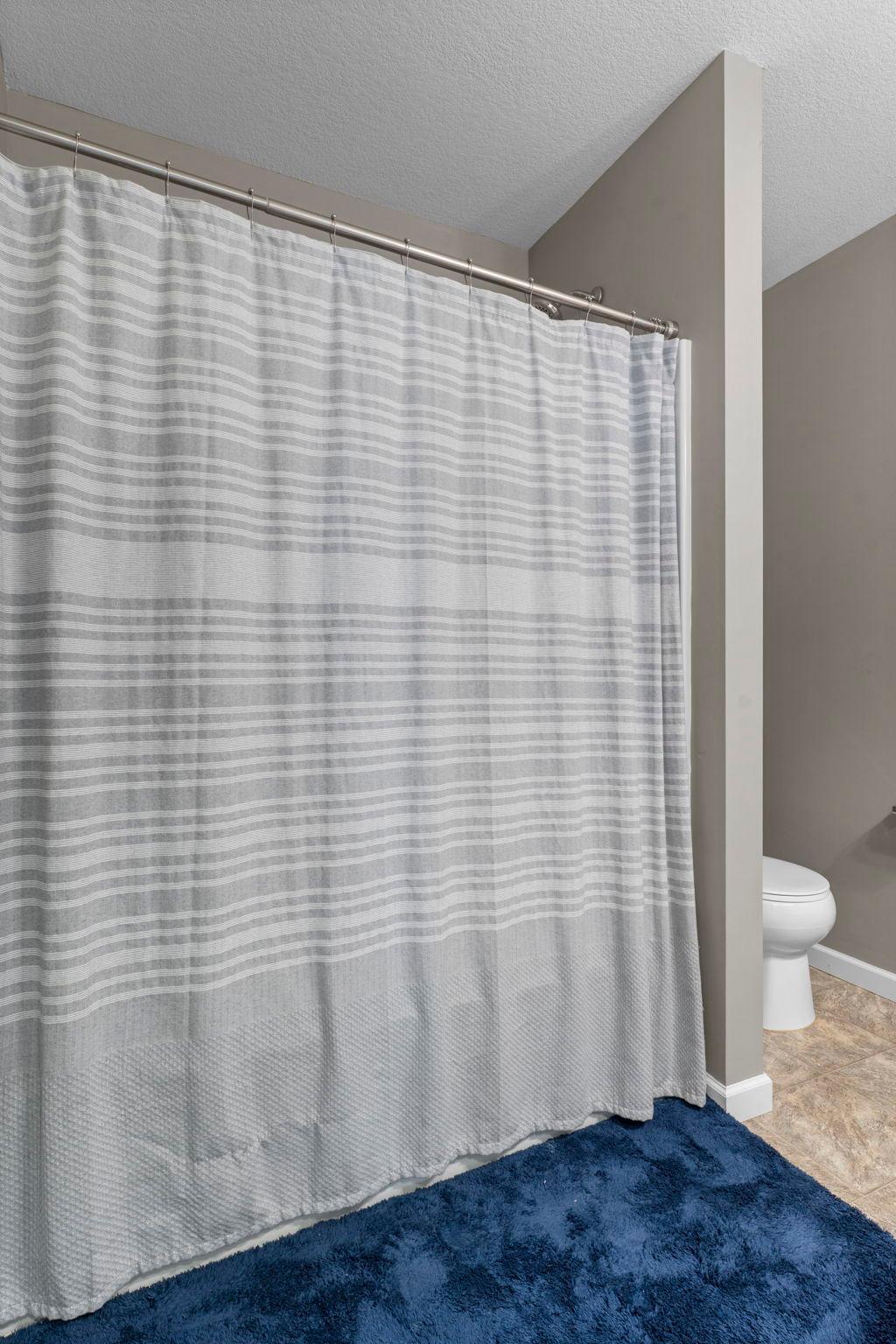 49-web-or-mls-4971 Hamlet Ave N-358.jpg