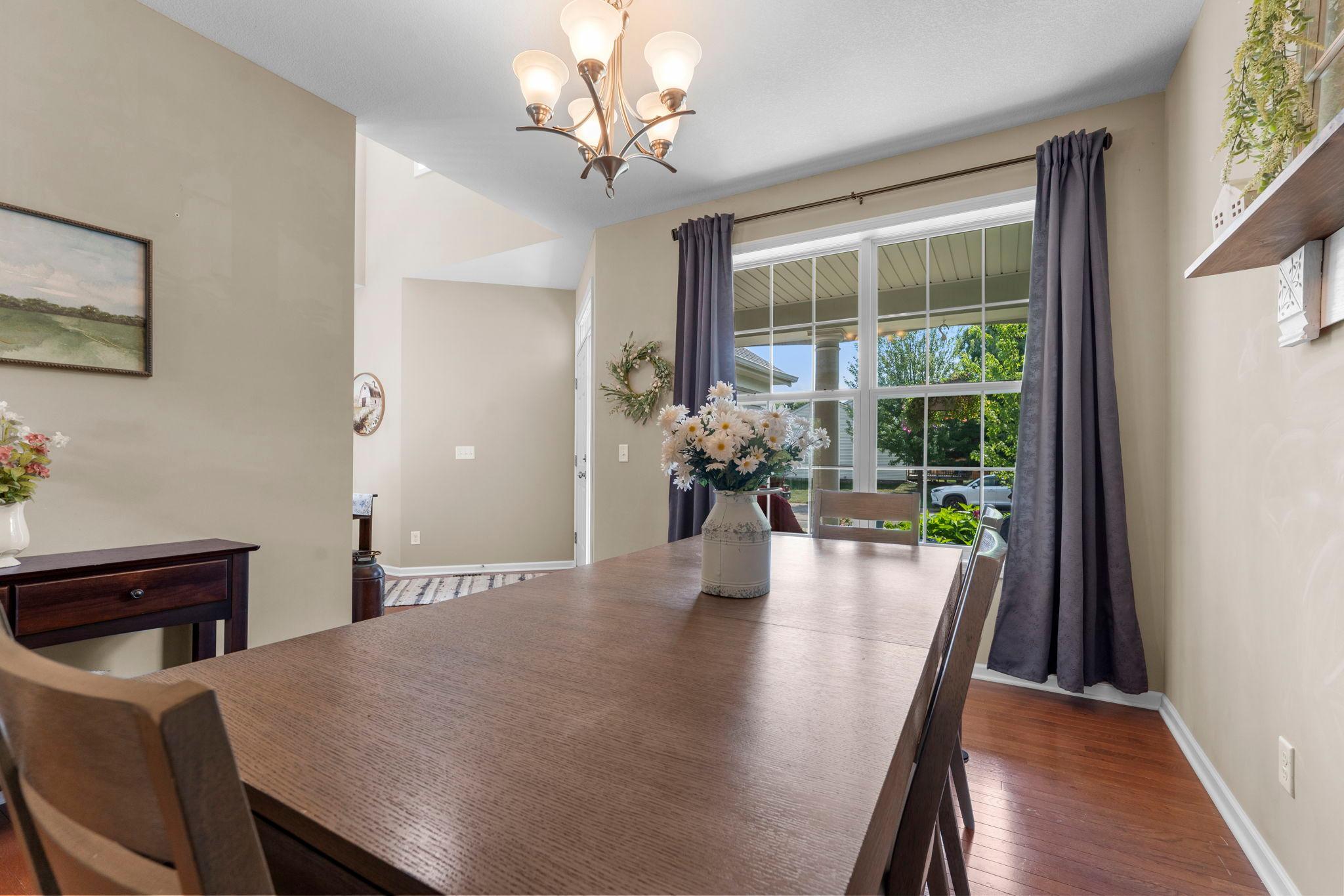 23-web-or-mls-4971 Hamlet Ave N-148.jpg