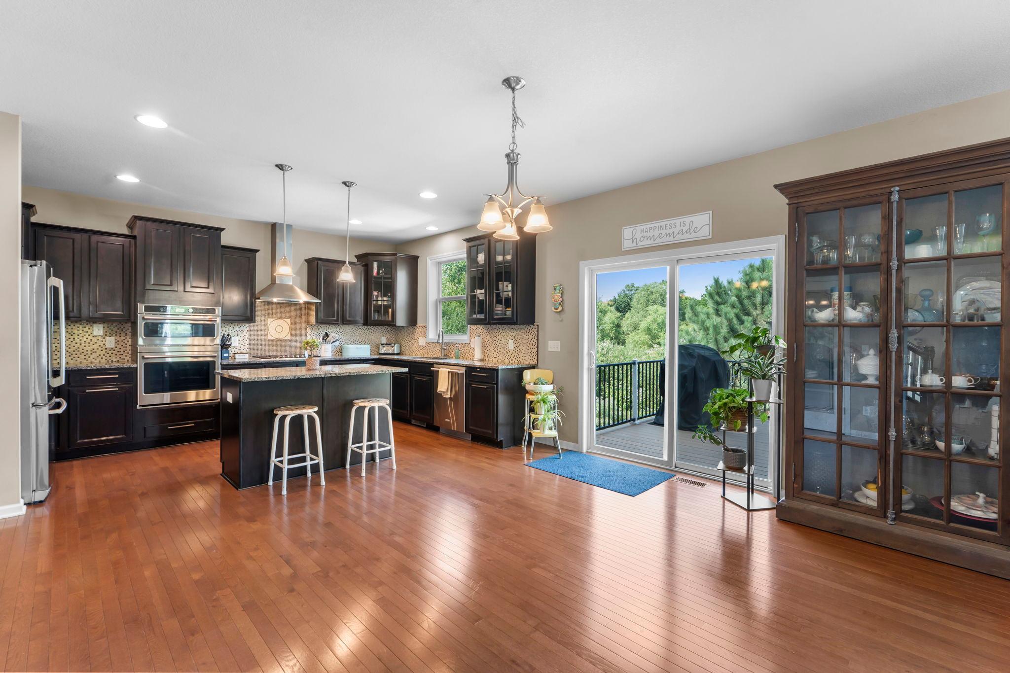 24-web-or-mls-4971 Hamlet Ave N-183.jpg
