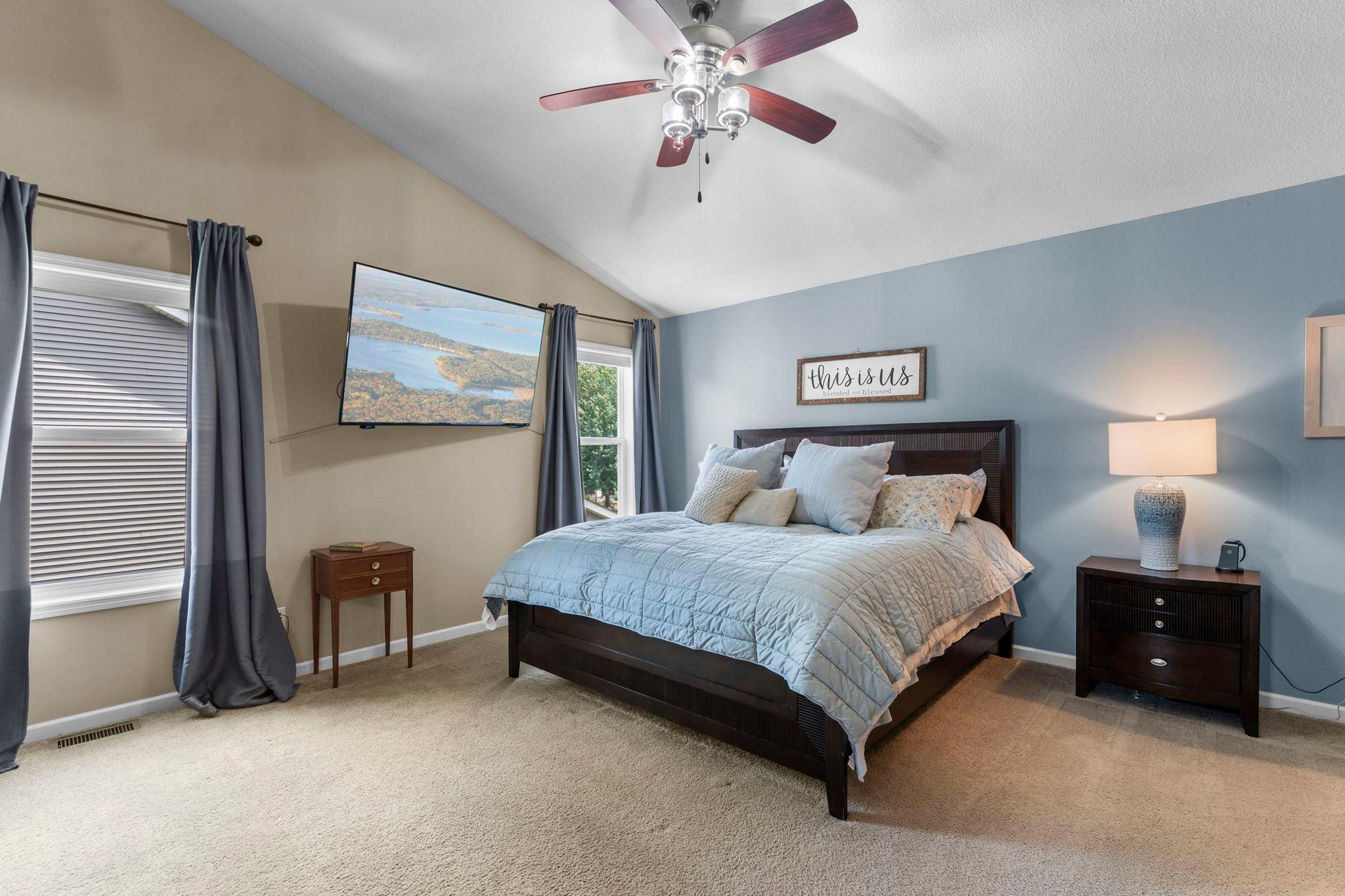 35-web-or-mls-4971 Hamlet Ave N-288.jpg