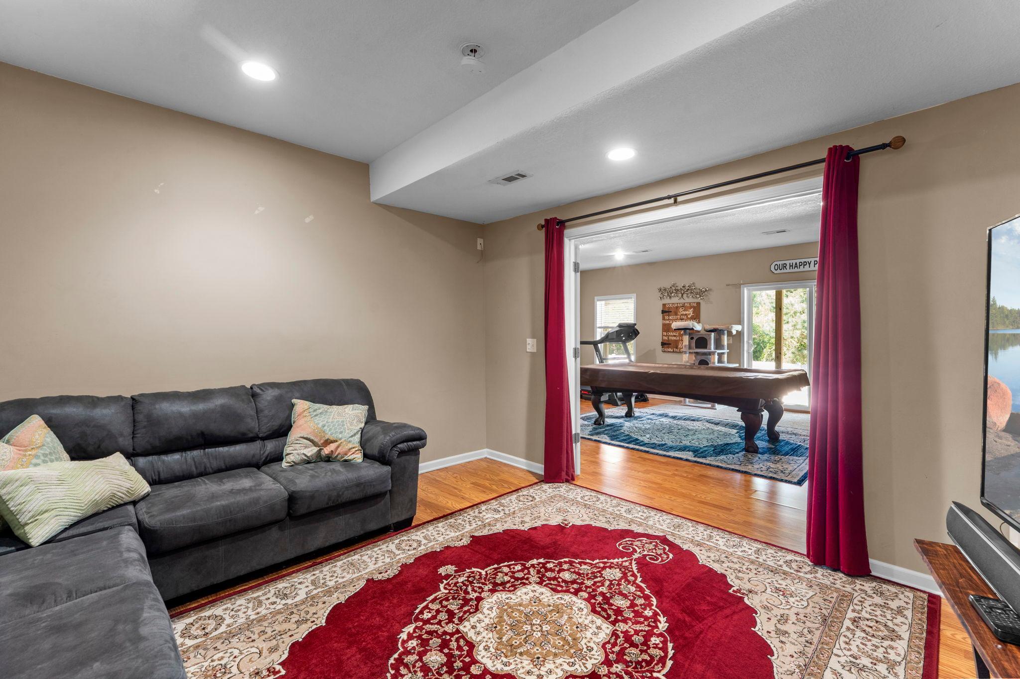 58-web-or-mls-4971 Hamlet Ave N-248.jpg