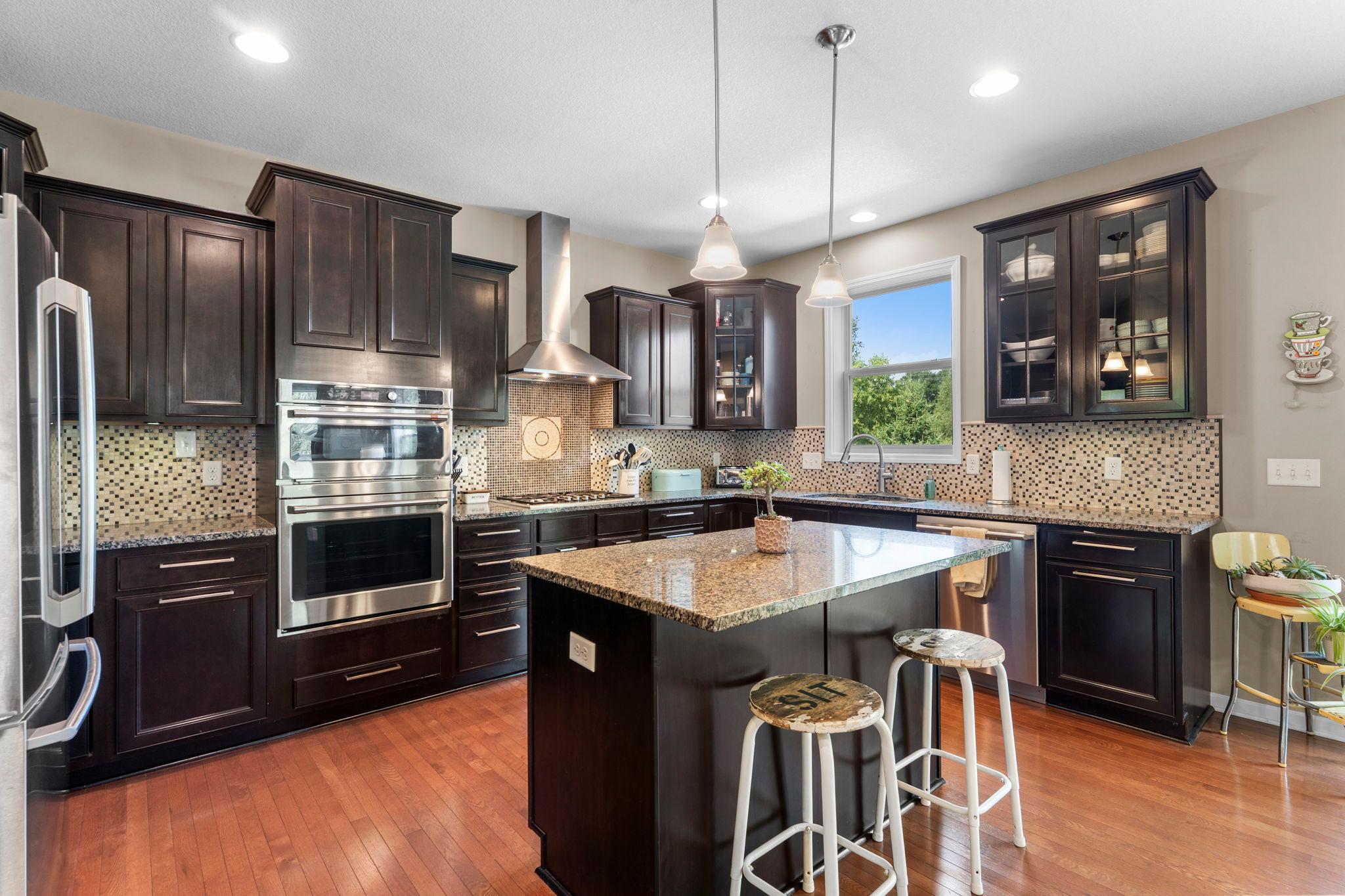26-web-or-mls-4971 Hamlet Ave N-193.jpg