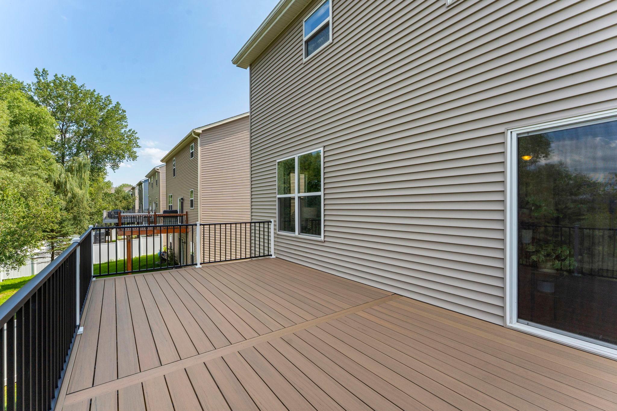 65-web-or-mls-4971 Hamlet Ave N-121.jpg