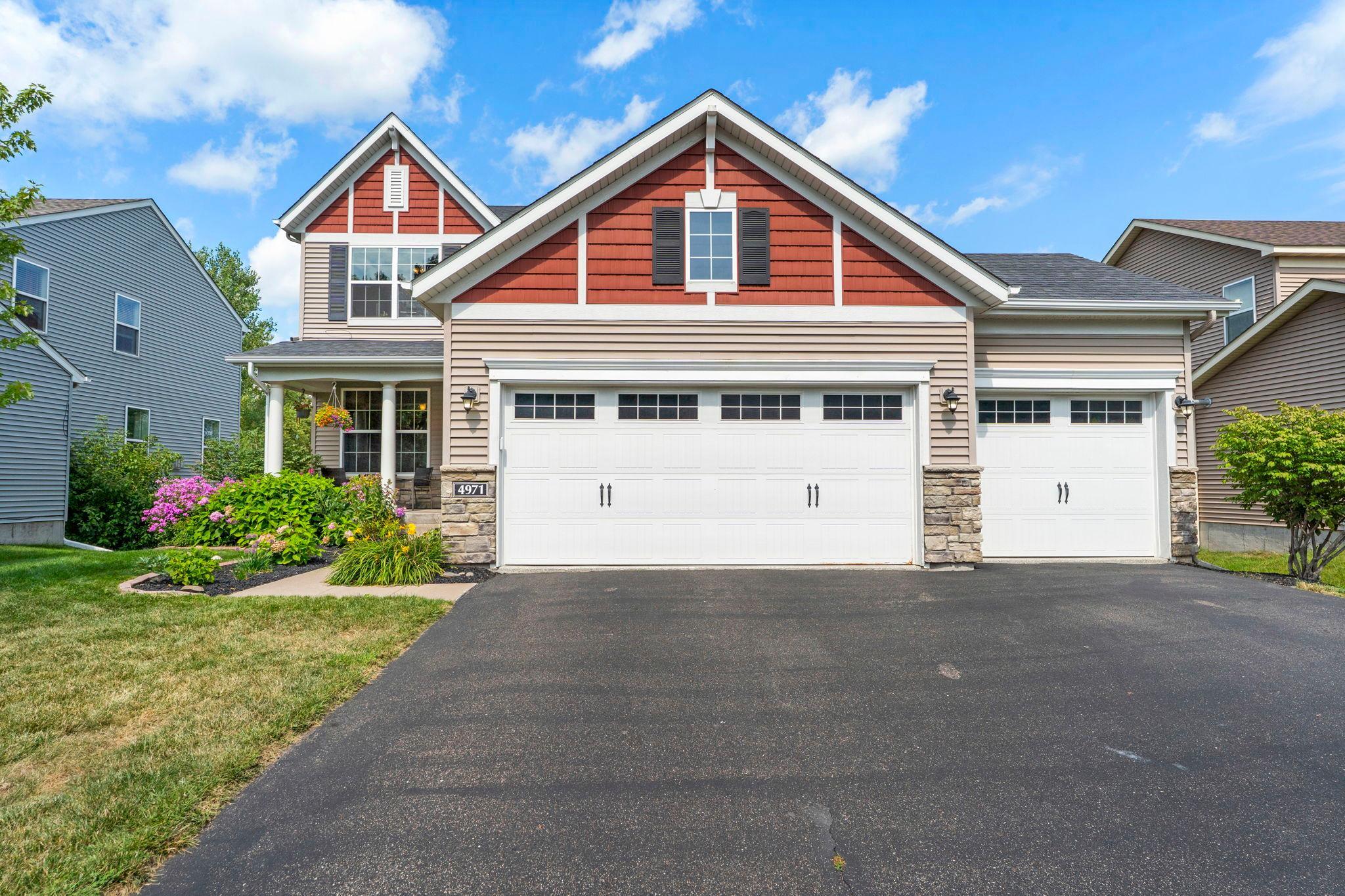 9-web-or-mls-4971 Hamlet Ave N-6.jpg