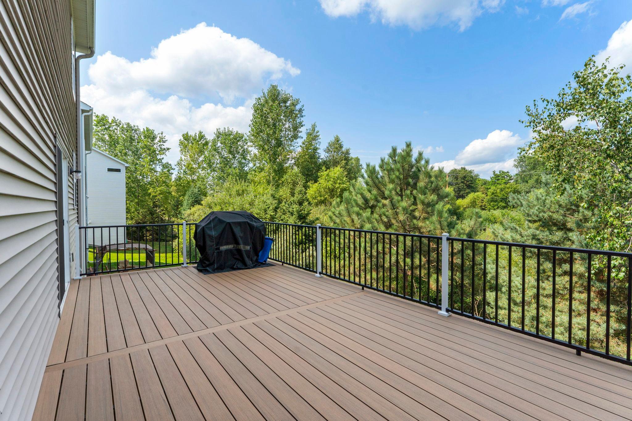 67-web-or-mls-4971 Hamlet Ave N-131.jpg