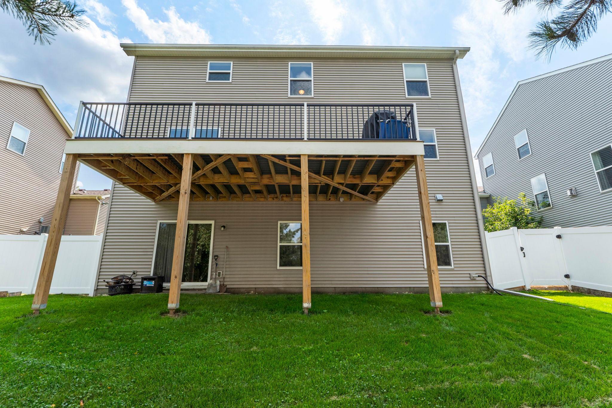 70-web-or-mls-4971 Hamlet Ave N-36.jpg