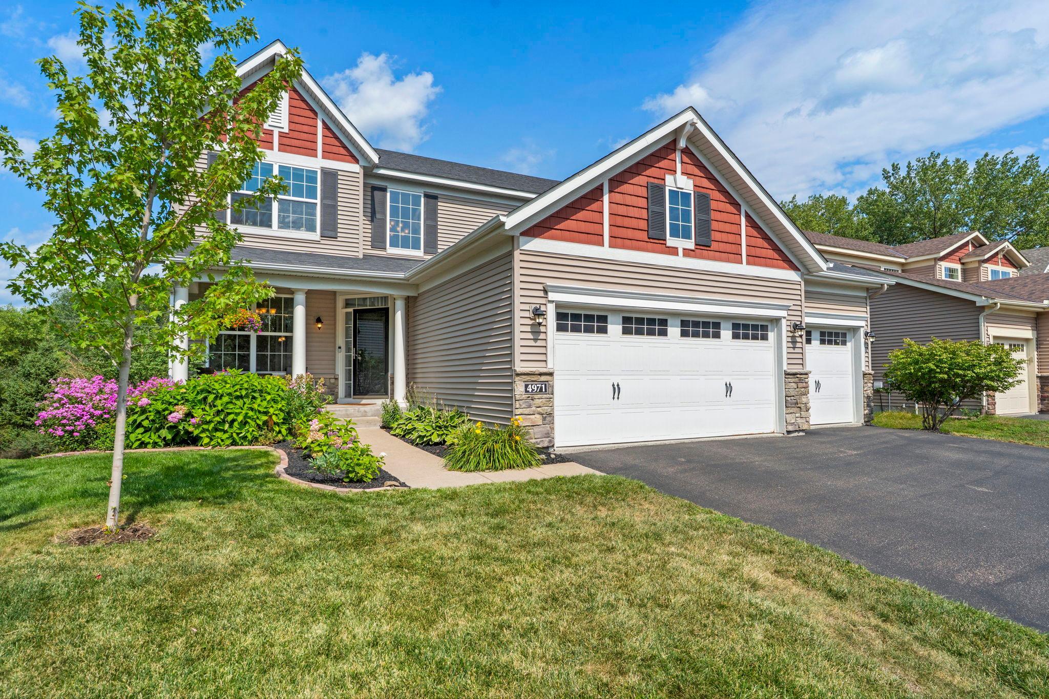 8-web-or-mls-4971 Hamlet Ave N-1.jpg