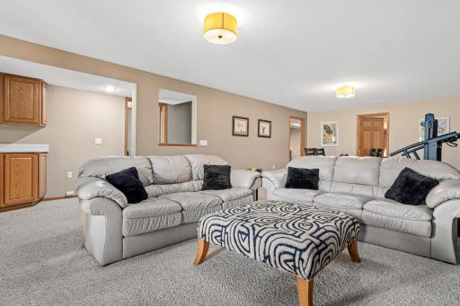 9316 Kimberly Lane N, Maple Grove, MN 55311