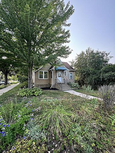 3852 Standish Avenue, Minneapolis, MN 55407