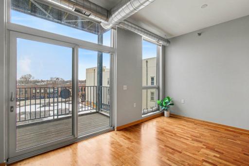 1211 Lagoon Avenue, 410, Minneapolis, MN 55408
