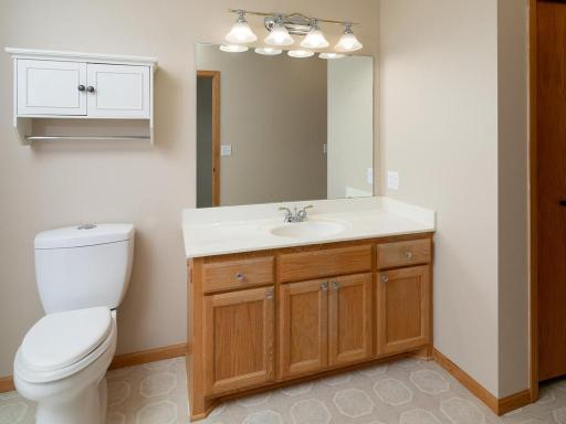 014-009-Bathroom-1024x768.jpg