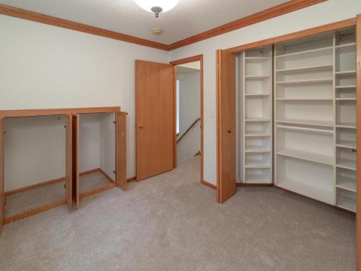 016-011-Bedroom Closets-1024x768.jpg