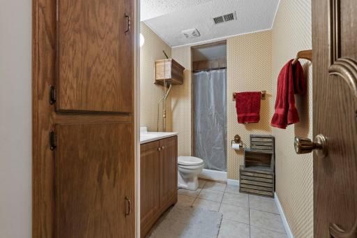 Another view of the 3/4 bath