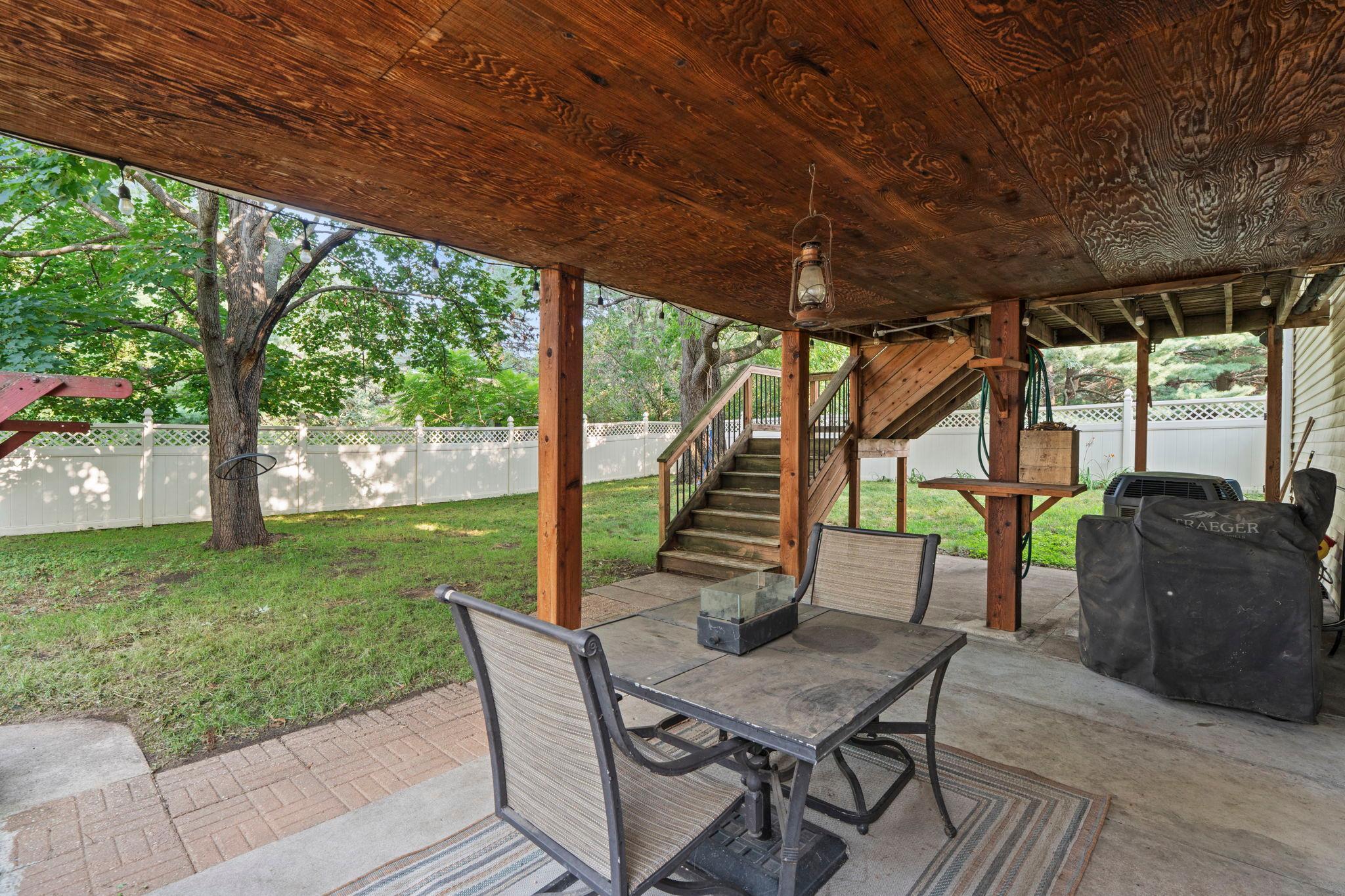 64-web-or-mls-11547 Flintwood St NW-66.jpg