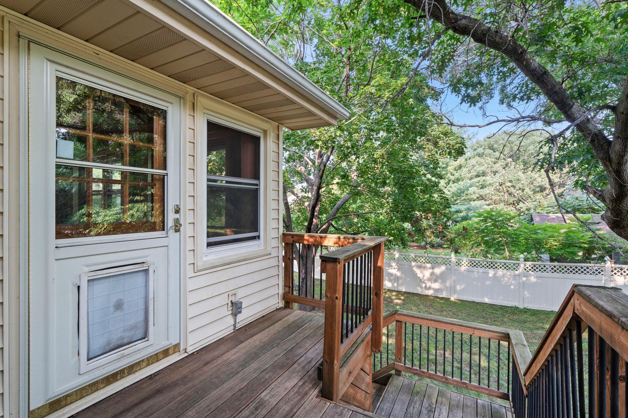 62-web-or-mls-11547 Flintwood St NW-71.jpg
