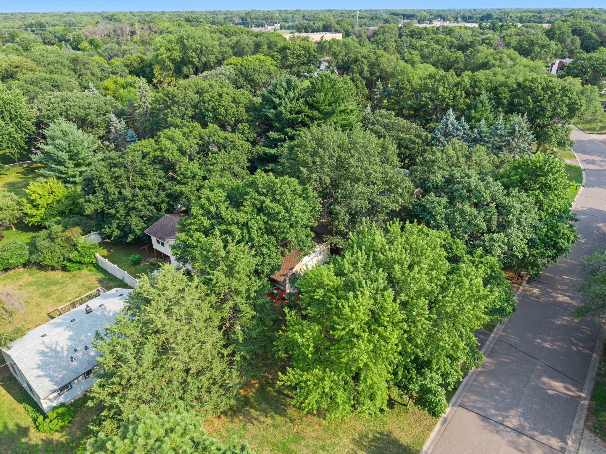 5-web-or-mls-11547 Flintwood St NW-313.jpg
