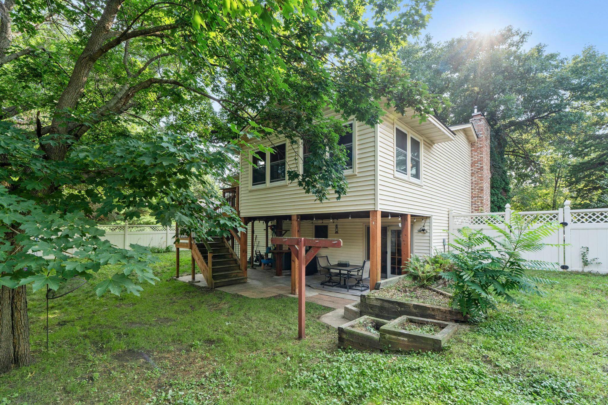 65-web-or-mls-11547 Flintwood St NW-36.jpg