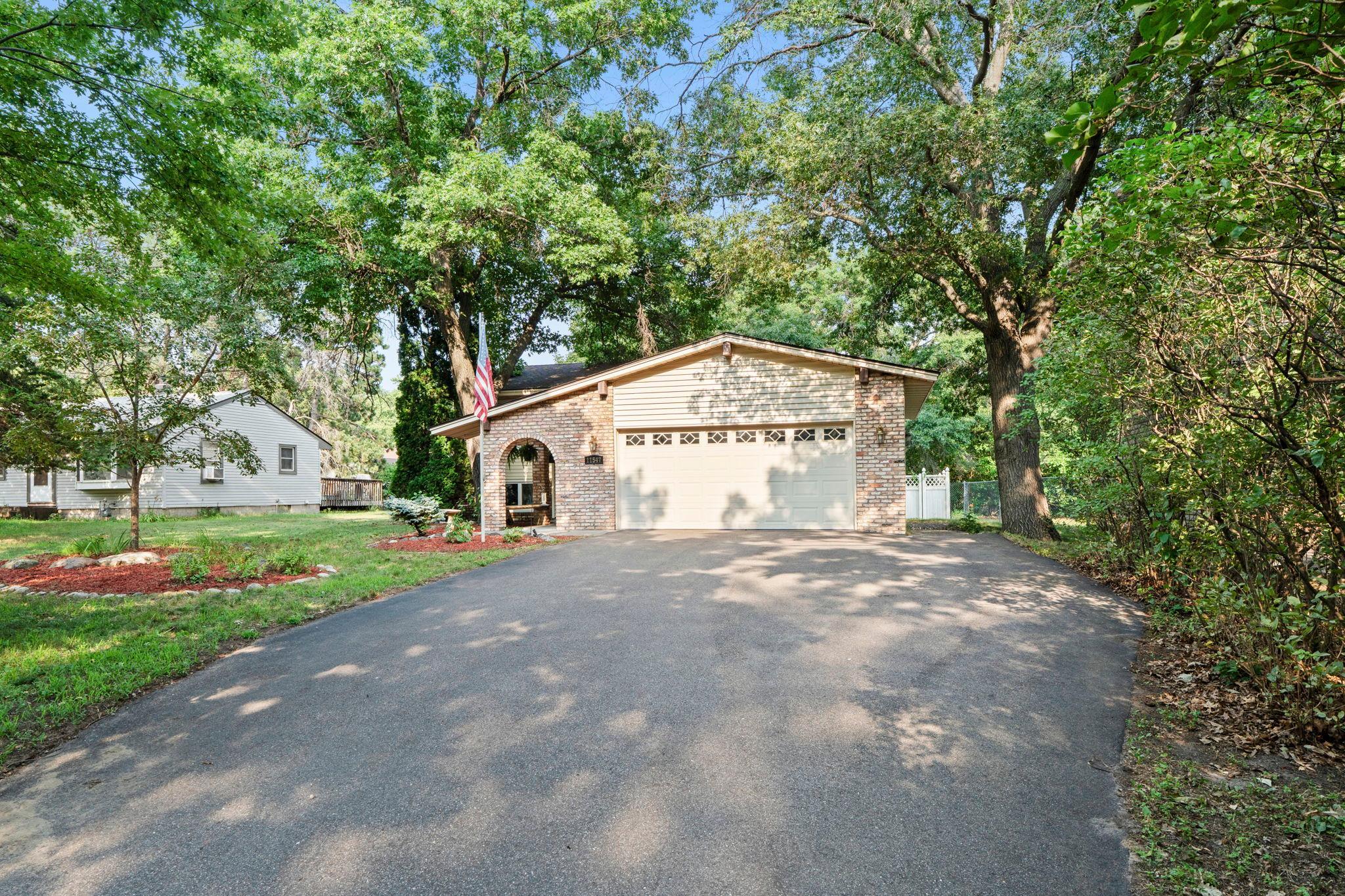 11-web-or-mls-11547 Flintwood St NW-6.jpg